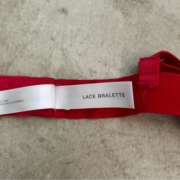 Lace bralette - Picture 6 of 7